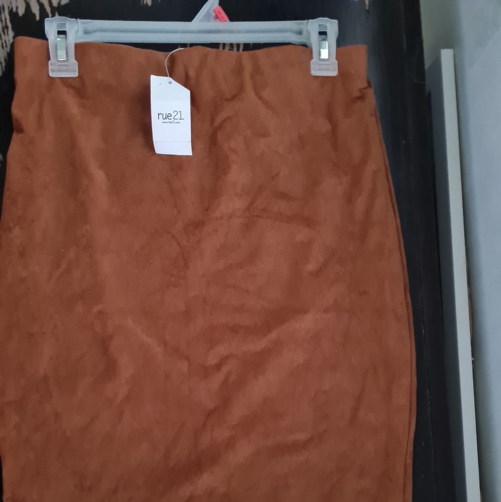 New Skirt Suede